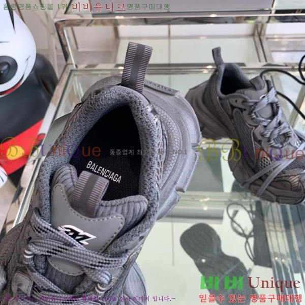 �߷��þư� 3XL Ʈ���̳� ����Ŀ�� BLA356600-9