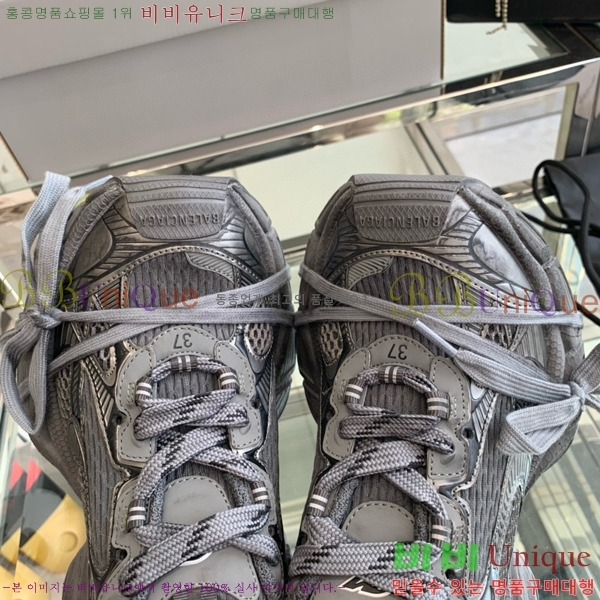 �߷��þư� 3XL Ʈ���̳� ����Ŀ�� BLA356600-9