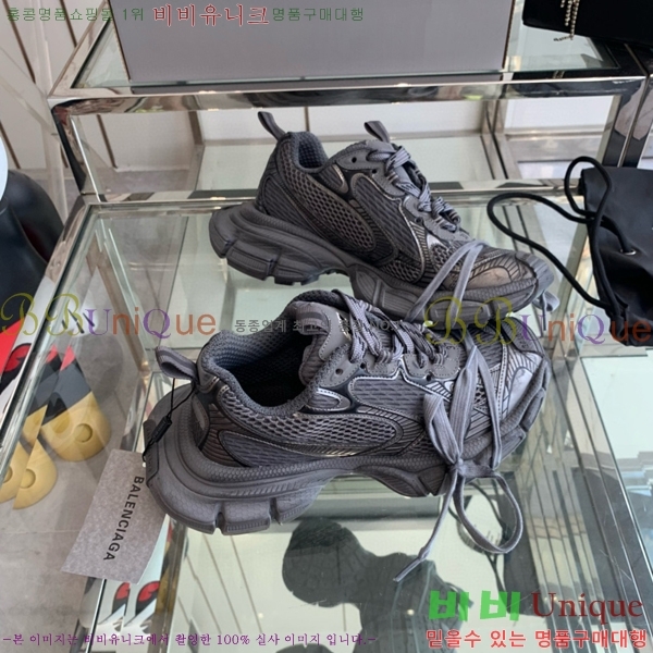 �߷��þư� 3XL Ʈ���̳� ����Ŀ�� BLA356600-9