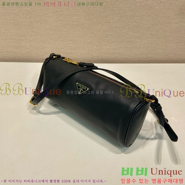 #����� �ﰢ �ΰ� ũ�ν��� 1BC239-102