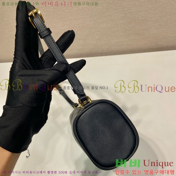 #����� �ﰢ �ΰ� ũ�ν��� 1BC239-102