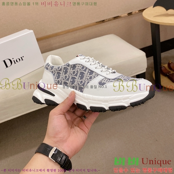   Ŀ DR974911-1