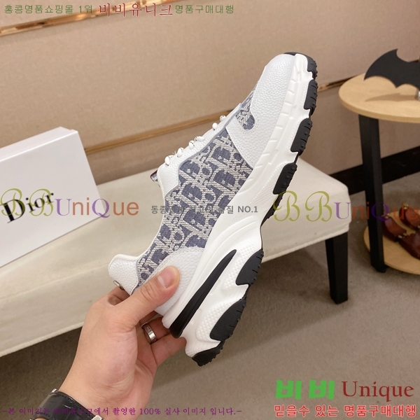   Ŀ DR974911-1