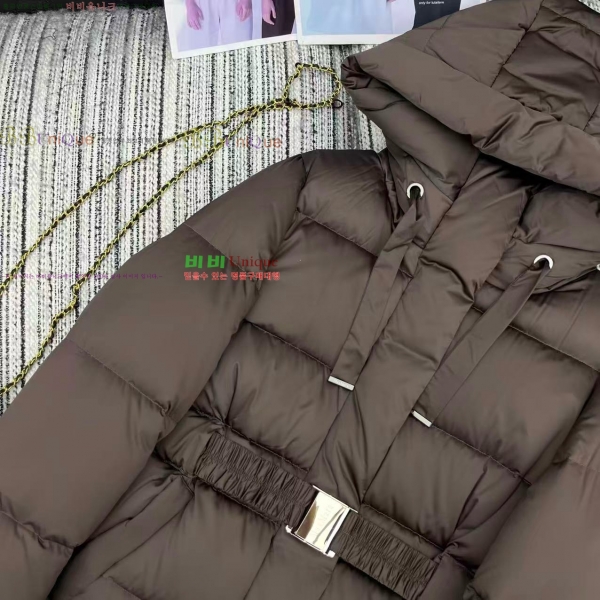 ���� ��**�� �ٿ� �е� MAXM2345088-5