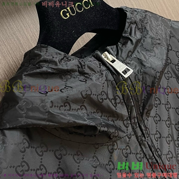   Ŷ G7165819-2