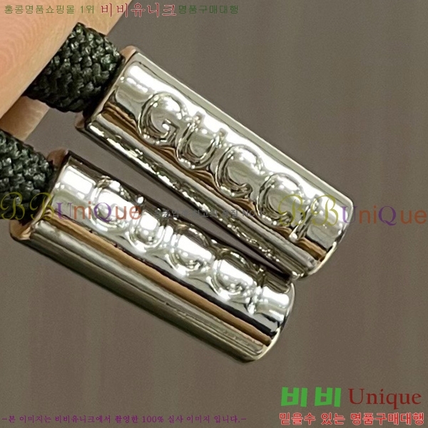   Ŷ G7165821-1