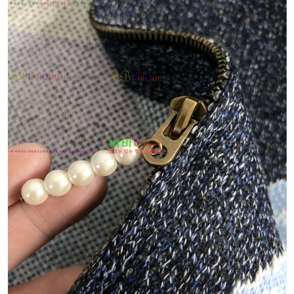  ̺    30L259305-1