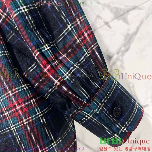  ζ  YSL120566-6