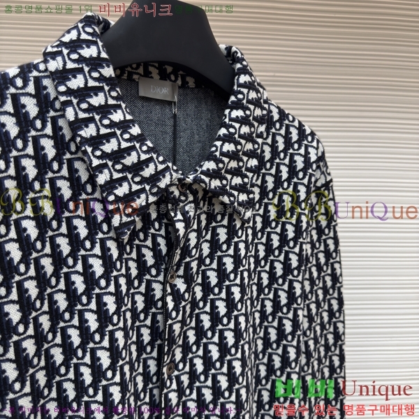  ũ  CH254261