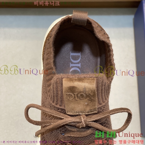   Ŀ DR142157-4