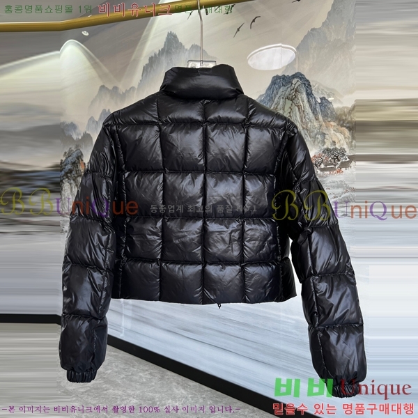 ���� �̿�*�� ũ�� Ǫ�� �ٿ� �е� 28MU2510312-2