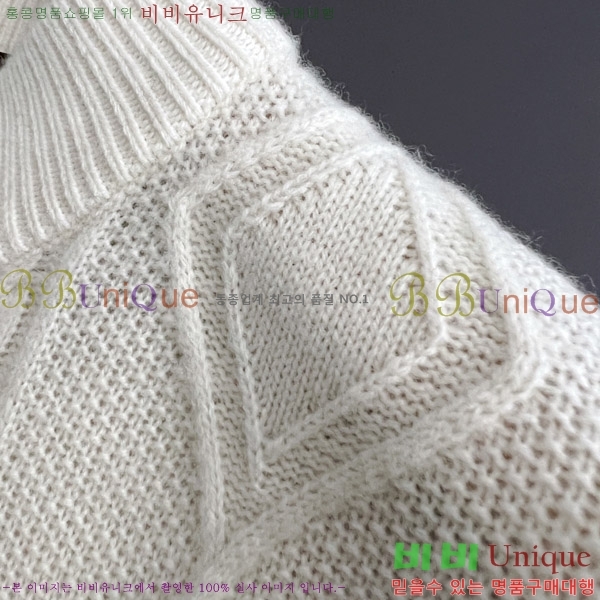  **Ƴ  LP907742