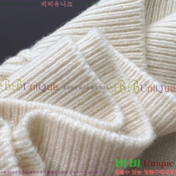  **Ƴ  LP907742