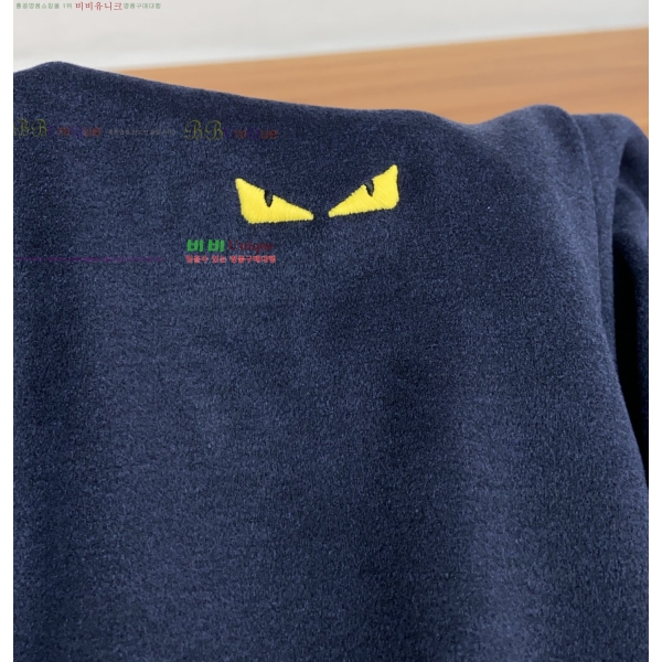 ���� ��* ������ ������ ����Ƽ 18FD25102523-2