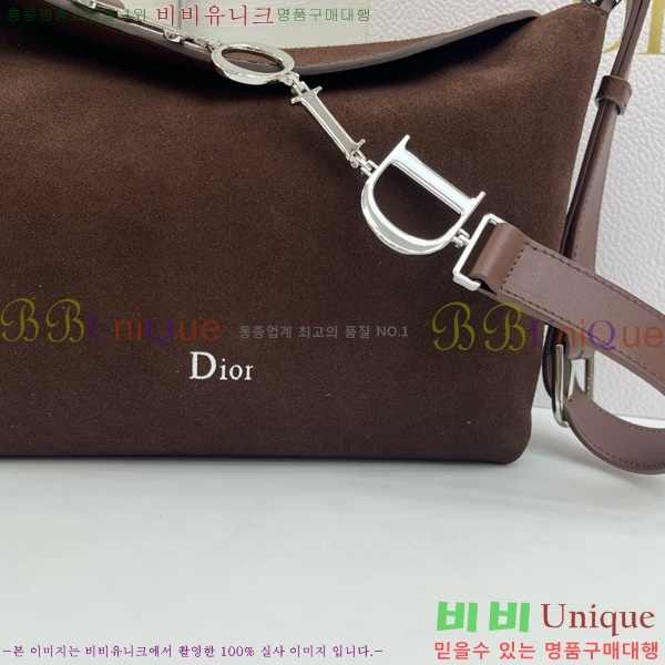 #��� ���ʼ� �ش��� JONATHAN ANDERSON ȣ���� M856324-4