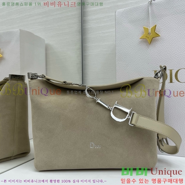 #��� ���ʼ� �ش��� JONATHAN ANDERSON ȣ���� M856324-3