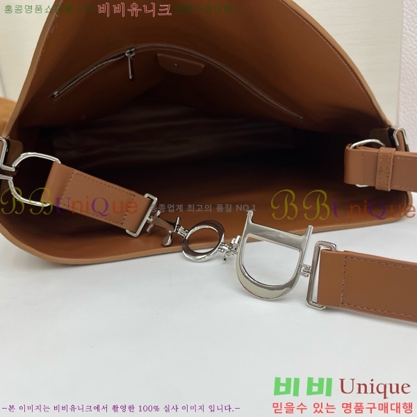 #��� ���ʼ� �ش��� JONATHAN ANDERSON ȣ���� M856325-2