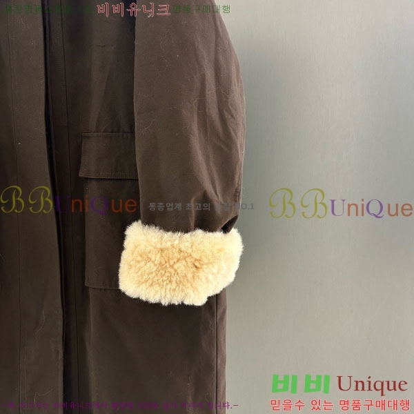 ���� ��**�� �ٿ� �е� MAX324301-7