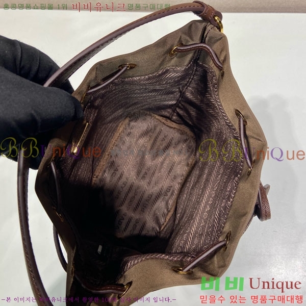 # NEW Ϸ Ŷ 1BH038-558