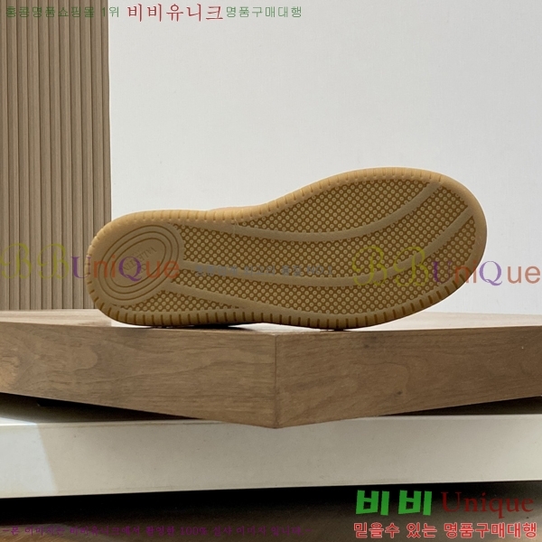 ���� �߷�Ƽ�� ����Ŀ�� VA08442-1