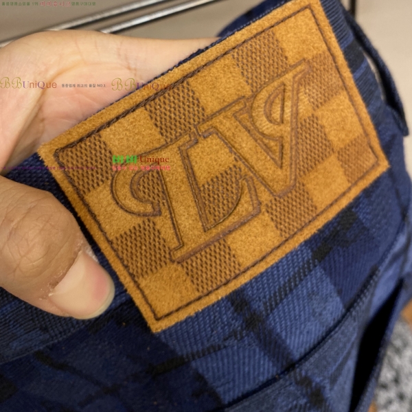 ���� ����*�� ���� ���� ���� 77LV2511129-1