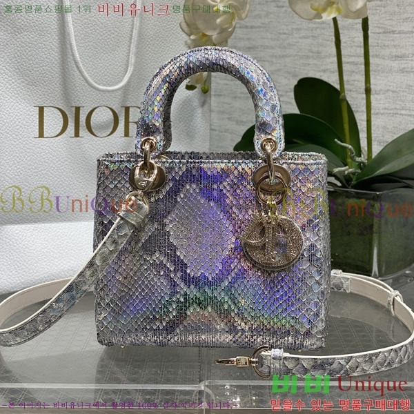 #��� ���̵�� ���� M0531-701