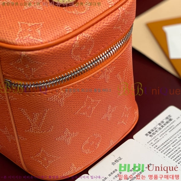 #���̺��� �Ͻ� �̴� ����Ƽ ���̽� M44495-102