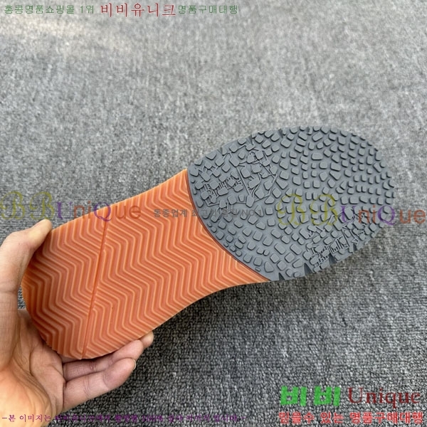 ���� ���ڷ� ��ġ�ڸ� ����Ŀ�� BC500326-1