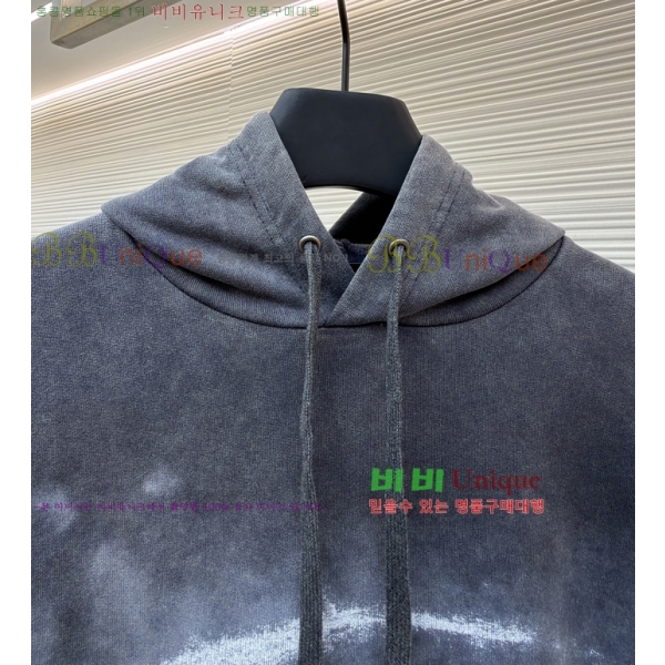 ���� �߷��þư� ������ �ĵ�Ƽ 20LWE410500-3